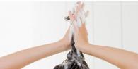 Можно ли мыть голову каждый день: вред и польза частого мытья Голову надо помыть