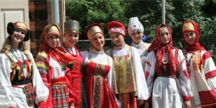 Русский народный костюм для мужчин, женщин и детей